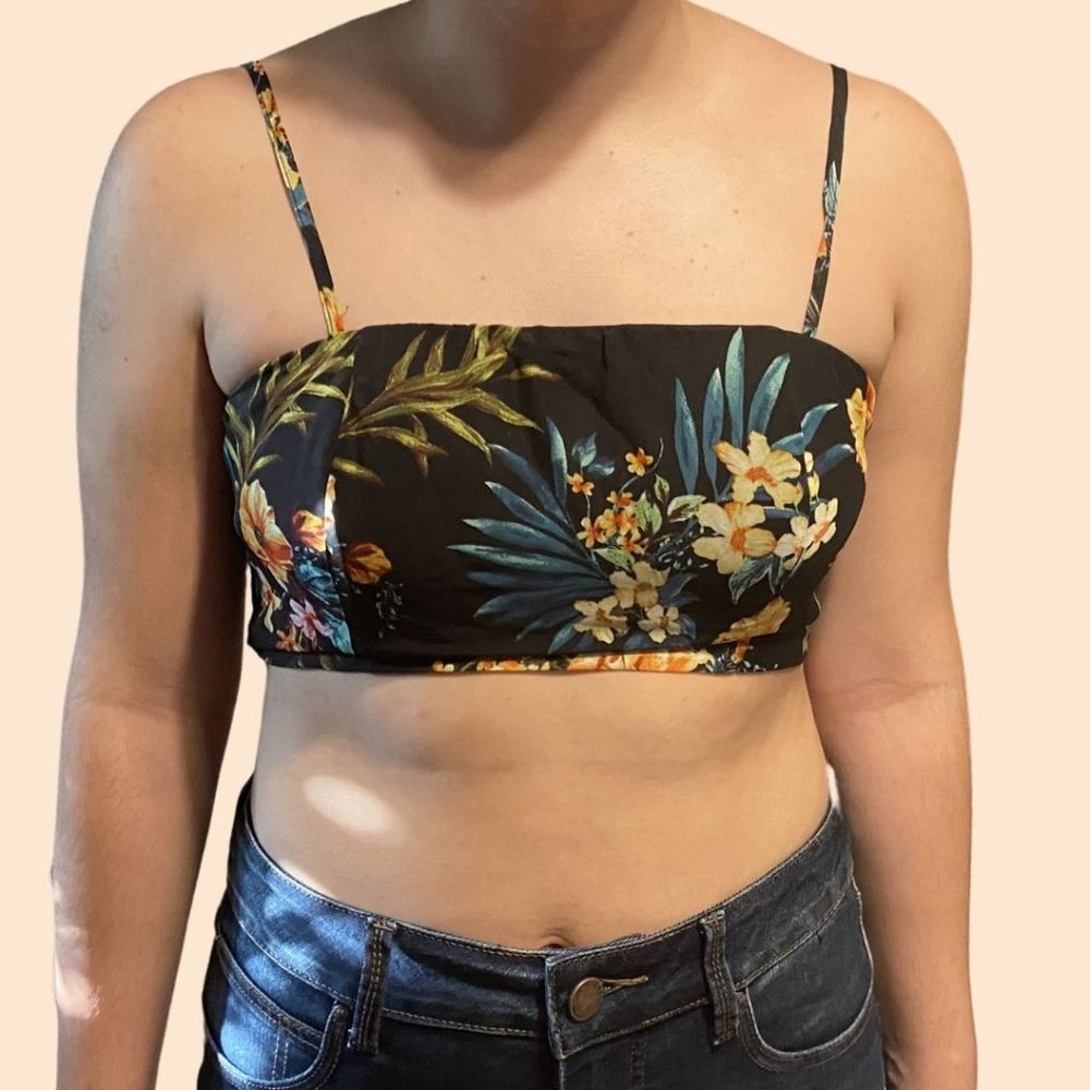 Miss Avenue Crop Top